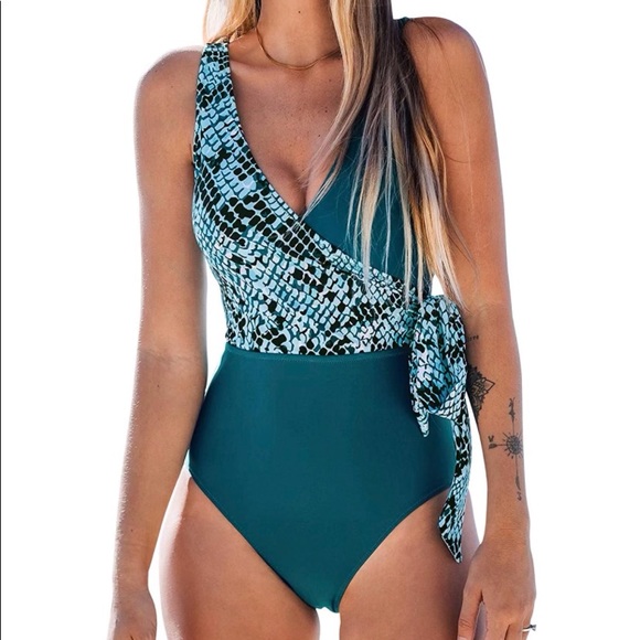 CUPSHE Women's One Piece Swimsuit Wrap Color Block Tie Side Bathing Suit Size XL - Picture 1 of 10
